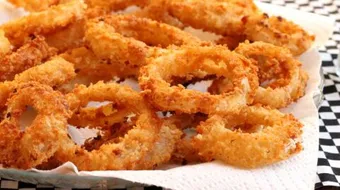 طريقة حلقات البصل المقرمشة