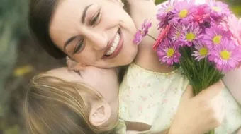 أجمل الكلام عن الأم