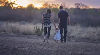 أجمل كلام عن الأم والأب