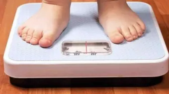 الزيادة الطبيعية لوزن الطفل حديث الولادة