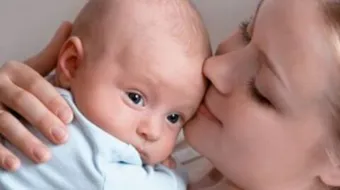 عدد رضعات الطفل في الشهر الثاني