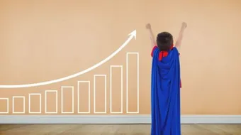 مراحل نمو الطفل عند فالون