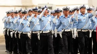 موضوع تعبير عن رجال الشرطة