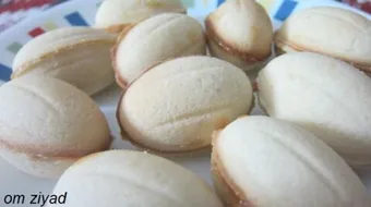 طريقة عمل عين الجمل الهشة