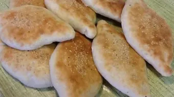 طريقة عمل الصمون العراقي الحجري