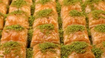 طريقة عمل البقلاوة السورية