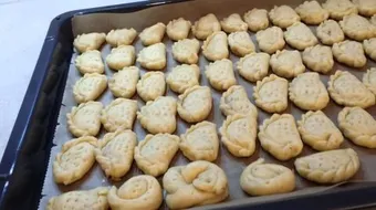 عمل كليجة هشة