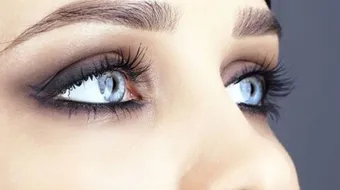 لتكثيف شعر الحواجب