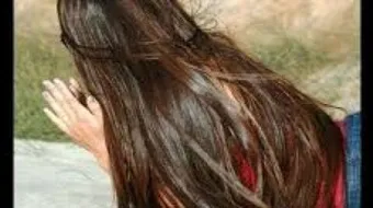 لتنعيم الشعر الجاف