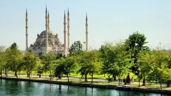 مدينة أضنة التركية