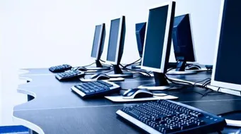 استخدام الكمبيوتر