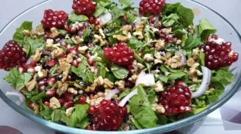 طريقة سلطة الجرجير بالرمان