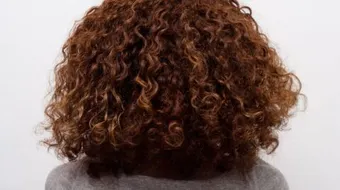 طرق تجعيد الشعر الخشن
