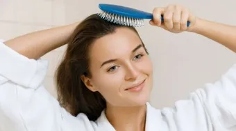 طرق لإزالة القشرة من الشعر نهائياً