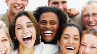 ما فوائد الضحك