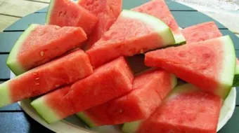 ما فوائد قشر البطيخ