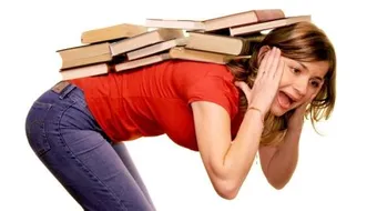 ما أسباب تنميل الظهر