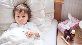 ما أسباب ارتفاع درجة الحرارة عند الاطفال