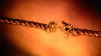 ما آثار الغلوّ على الفرد والمجتمع