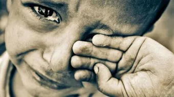 ما آثار كفالة اليتيم على المجتمع