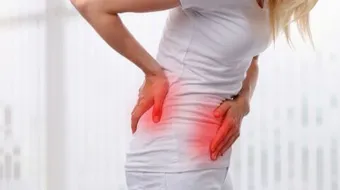 ما هي أعراض سلس البول