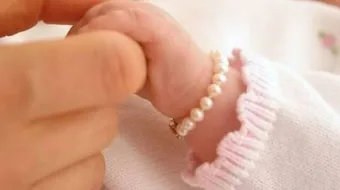 ما أعراض الحمل ببنت