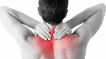 ما هي أعراض الانزلاق الغضروفي