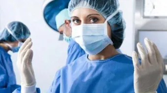 ما هي أعراض القرحة في الرحم