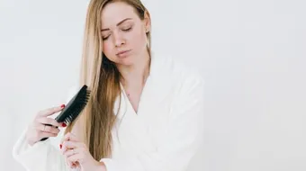 ما هي طرق علاج تساقط الشعر