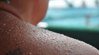 ما أسباب فرط التعرق - فيديو