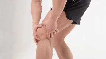 ما أسباب خشونة الركبة