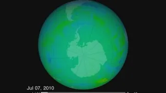 ما أسباب حدوث ثقب الأوزون