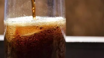 ما مضار المشروبات الغازية