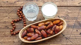 ماذا يطلق على اللبن والماء