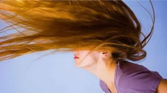 ما هو الغذاء المناسب لتطويل الشعر