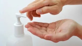 ما فائدة غسول الوجه