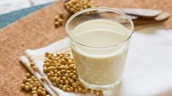 ما فائدة حليب الصويا للجسم