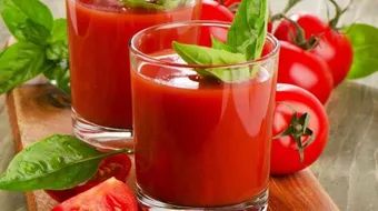 ما فائدة عصير الطماطم