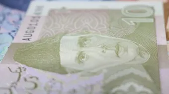 ما هي عملة باكستان