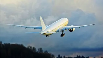 ما هي سرعة الطائرة عند الاقلاع