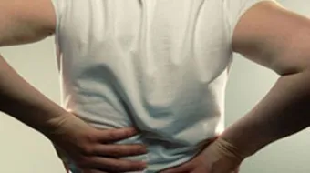 ما سبب تنميل الظهر