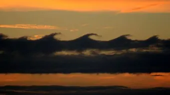 ما سبب وجود ضغط للهواء