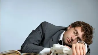 ما هو سبب كثرة النوم