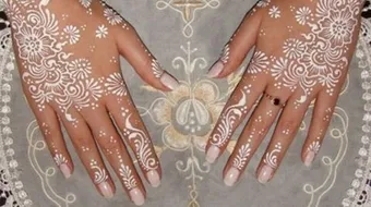 ما هي الحنة البيضاء