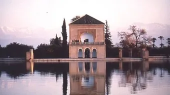 أين تتجلى مظاهر الأصالة في الفن المعماري المغربي