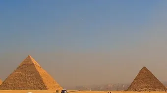 أين توجد الأهرامات