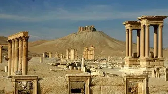 أين تقع آثار تدمر