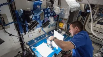 أين يعمل مهندس الاتصالات