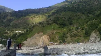 أين يصب نهر السند