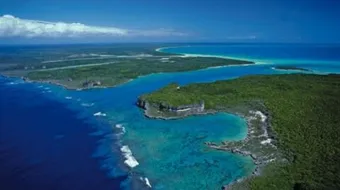 أين تقع جزيرة كاليدونيا